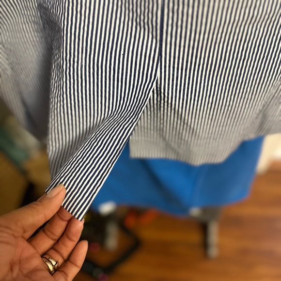 Like New Anne Klein Seersucker Blazer - Picture 6 of 10